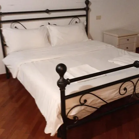 Arcadia Hosting Piazza Maggiore Apartamento *